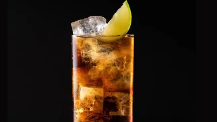 CARIBBEAN SPICED BACARDI & COLA