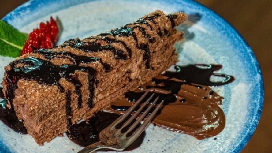 БИСКВИТЕНА ТОРТА С НУТЕЛА