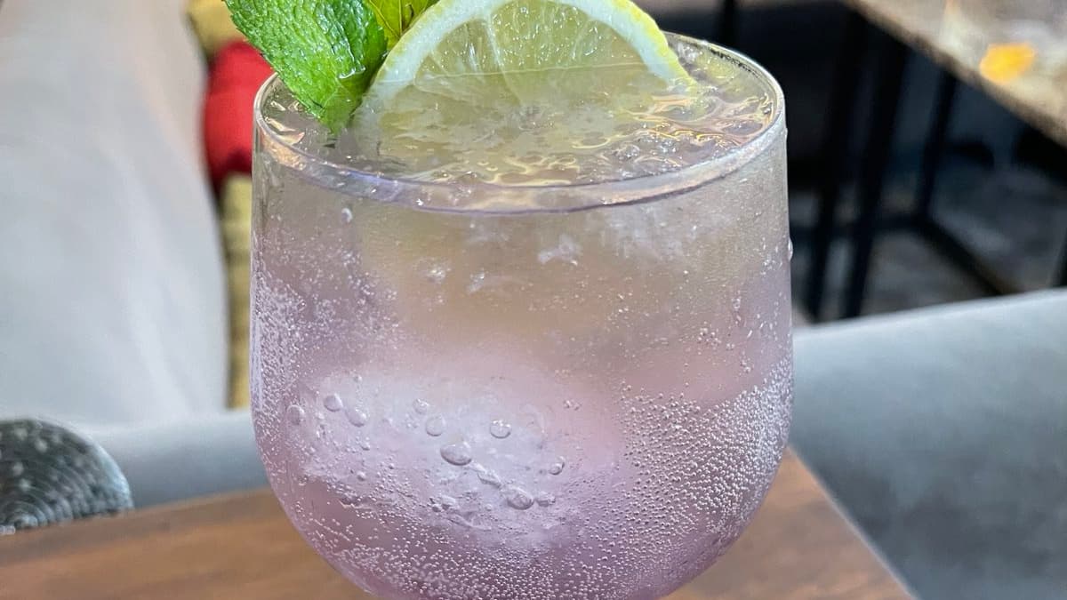 ЛАВАНДУЛОВА ЛИМОНАДА